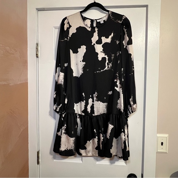 #29 ALEXIS FOR TARGET ABSTRACT COW PRINT TIERED DRESS SIZE XL - Picture 3 of 6